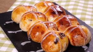Air fryer Hot Cross Buns | ULTREAN