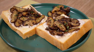 Garlic & Parsley Mushroom Toast | ULTREAN